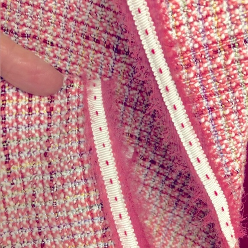 Tahari Cropped Tweed Blazer - Picture 3 of 8